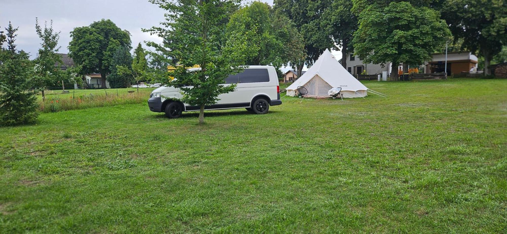 Готель Mietwohnwagen Inklusive Stellplatz & Strom - Dixi-Wc Carpin Екстер'єр фото